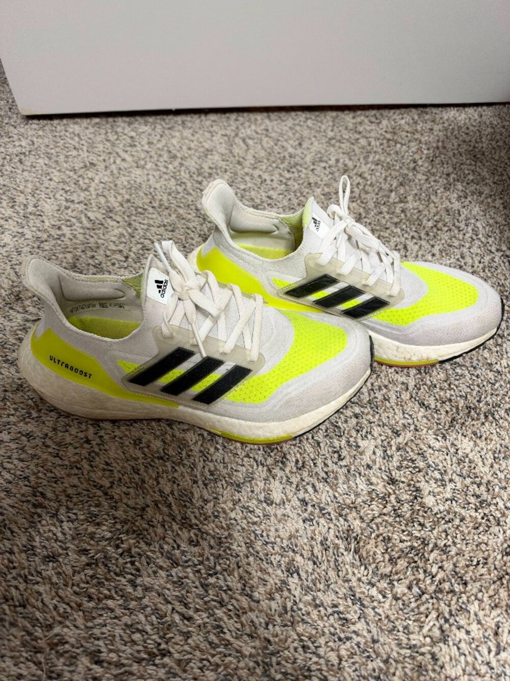 Size 8 - adidas UltraBoost 21 White Solar Yellow